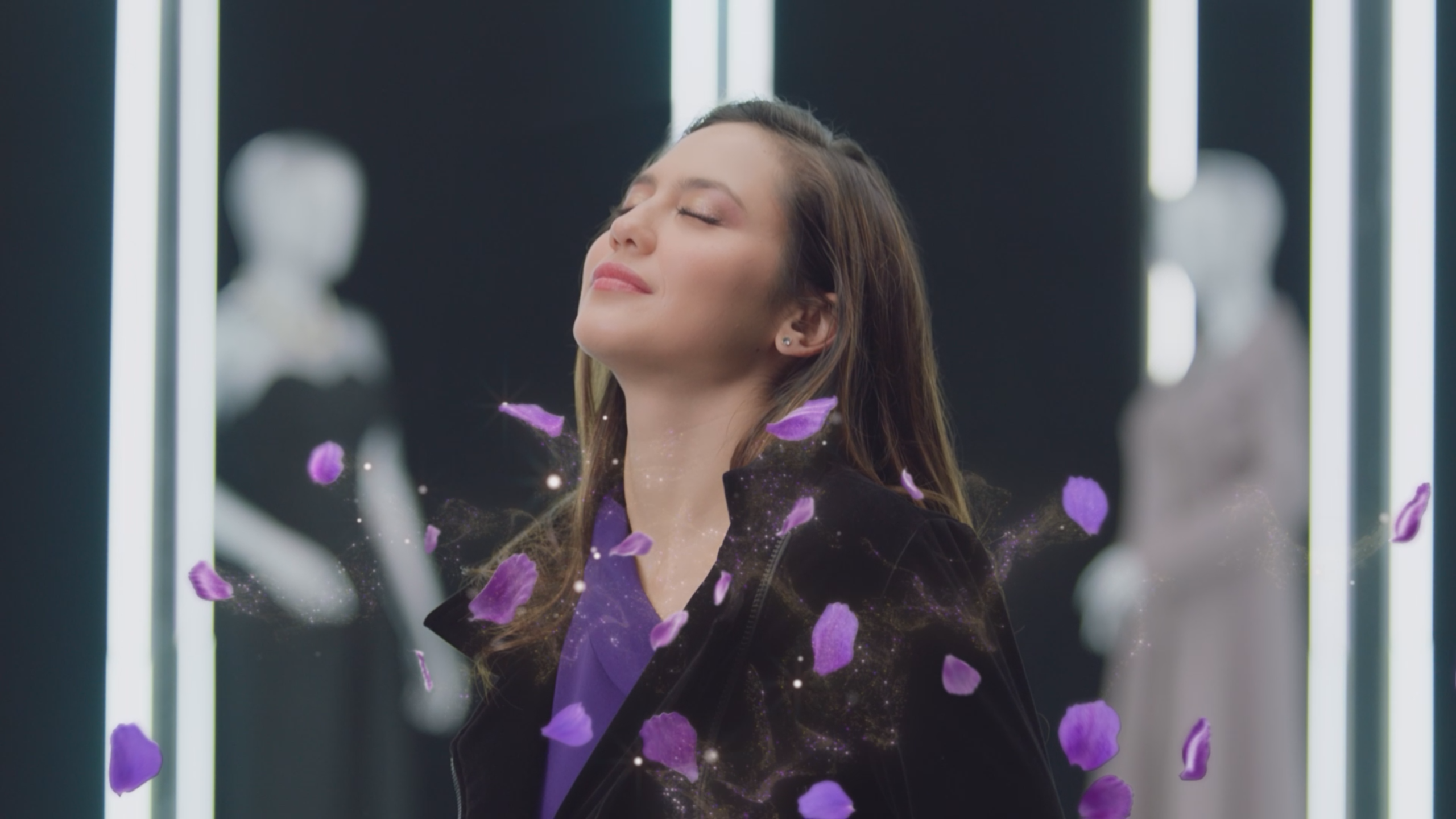 Downy Pevita P 4